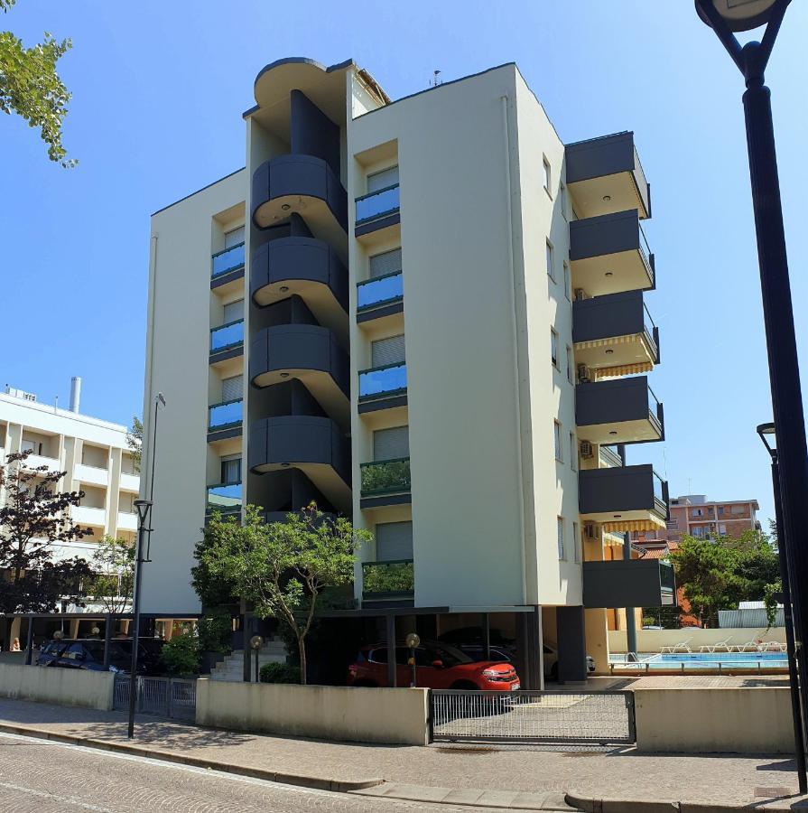 Laura Apartamento Bibione Exterior foto