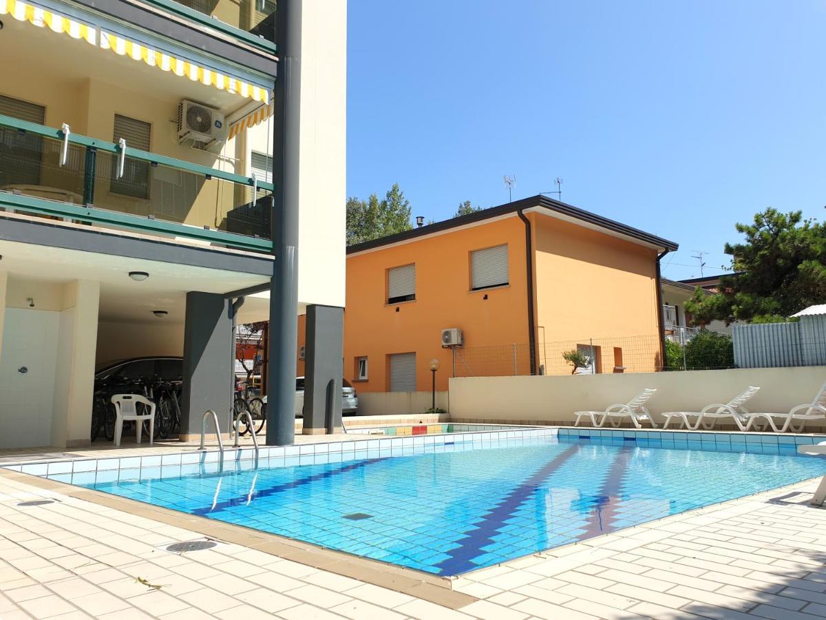 Laura Apartamento Bibione Exterior foto