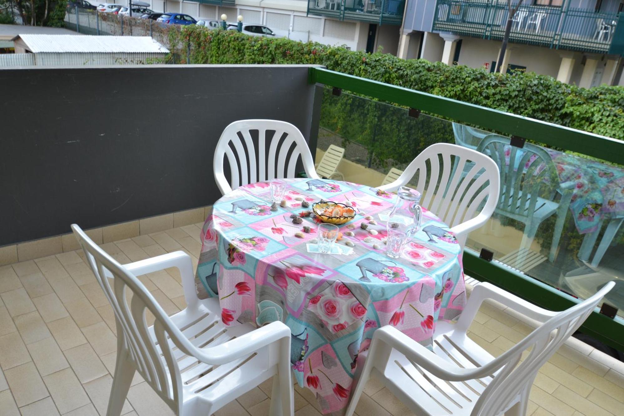 Laura Apartamento Bibione Exterior foto